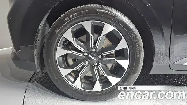 Kia Carnival 2022 — Фото 5/20