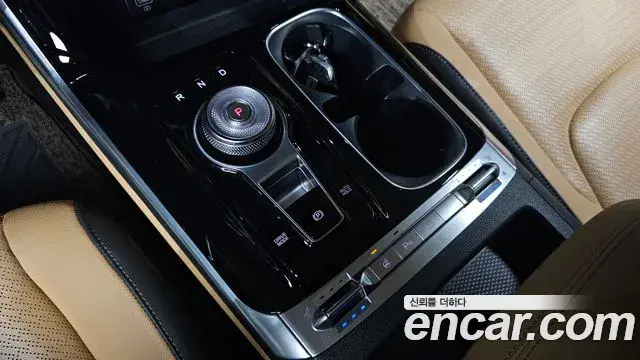 Kia Carnival 2022 — Фото 9/20