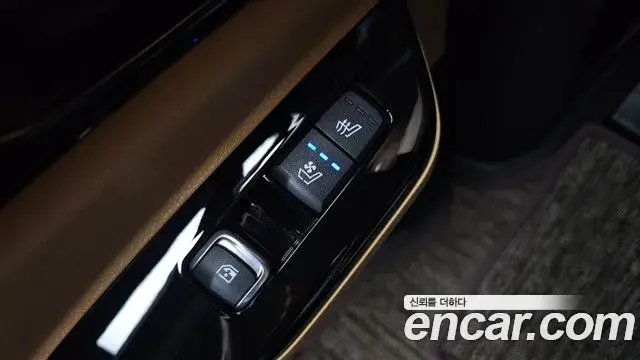 Kia Carnival 2022 — Şəkil 20/30