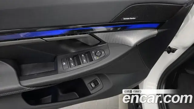 BMW 5 Series 2024 — ფოტო 6/33