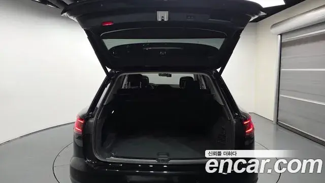 Volkswagen Touareg 2024 — Şəkil 10/20