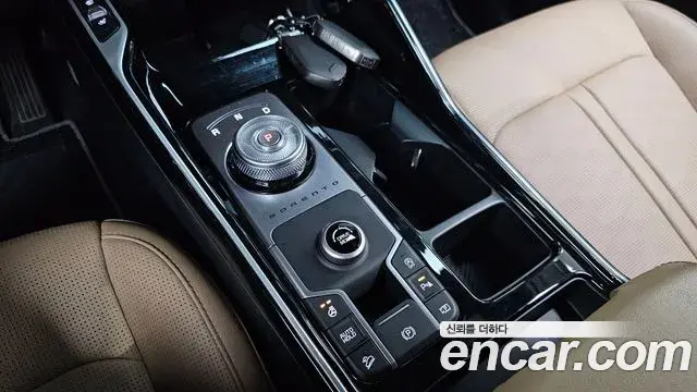 Kia Sorento 2023 — Фото 9/20
