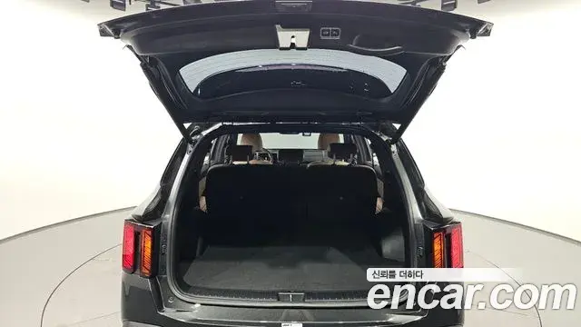 Kia Sorento 2023 — Şəkil 14/35