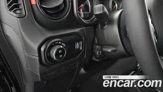 Jeep Wrangler 2025 — Şəkil 24/31