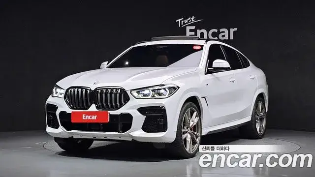 BMW X6 2023 — Photo 6/31