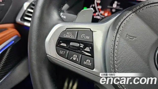 BMW X6 2023 — Photo 12/31
