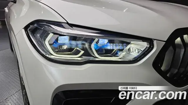BMW X6 2023 — Photo 21/31