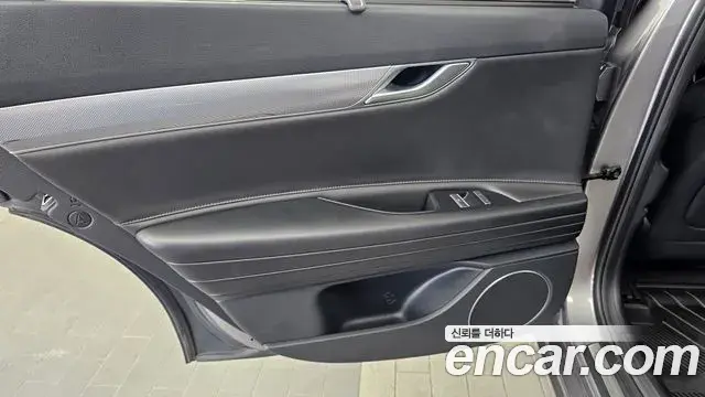 Genesis G80 2020 — Photo 10/32