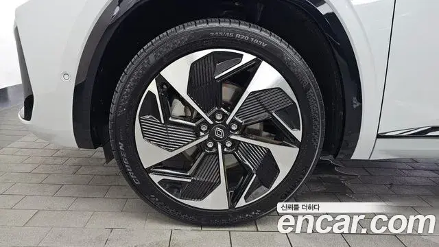 Renault Samsung Grand Koleos 2025 — Photo 12/36