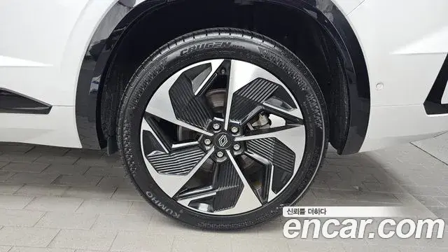 Renault Samsung Grand Koleos 2025 — Photo 8/36