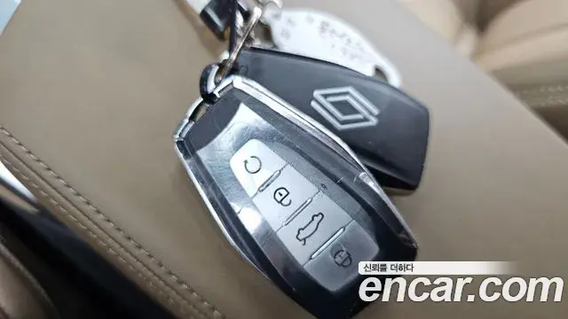 Renault Samsung Grand Koleos 2025 — Photo 21/36