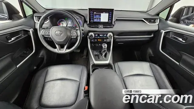 Toyota RAV4 2019 — Photo 6/20