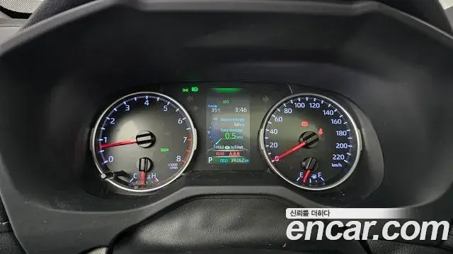Toyota RAV4 2019 — Photo 7/20