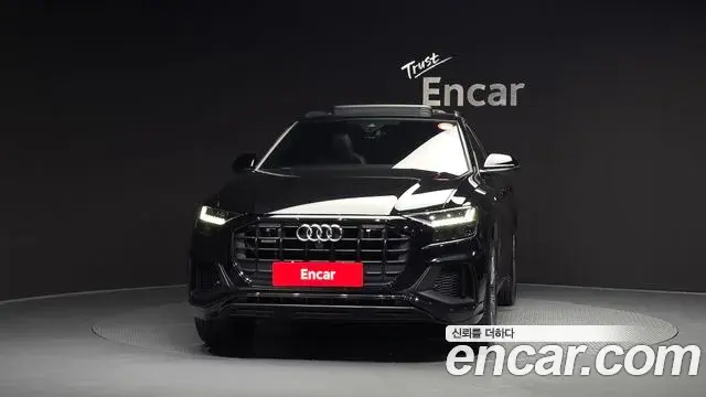 Audi Q7 2022 — Фото 2/20