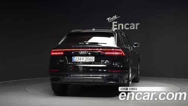 Audi Q7 2022 — Фото 3/20