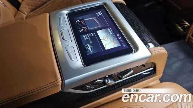 BMW 7 Series 2021 — Фото 17/20