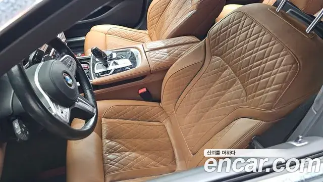 BMW 7 Series 2021 — Photo 22/35