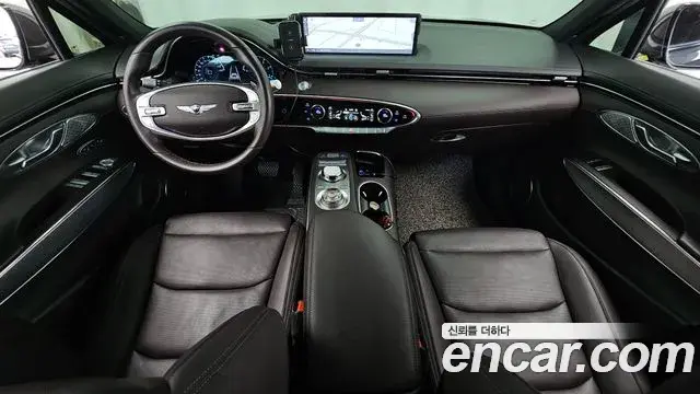 Genesis GV70 2021 — ფოტო 15/20