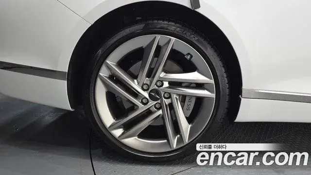 Genesis G80 2024 — ფოტო 11/32
