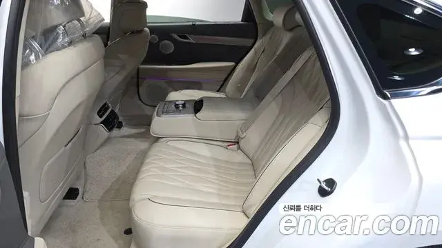 Genesis G80 2024 — ფოტო 31/32