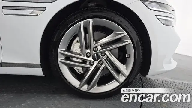 Genesis G80 2024 — ფოტო 16/32