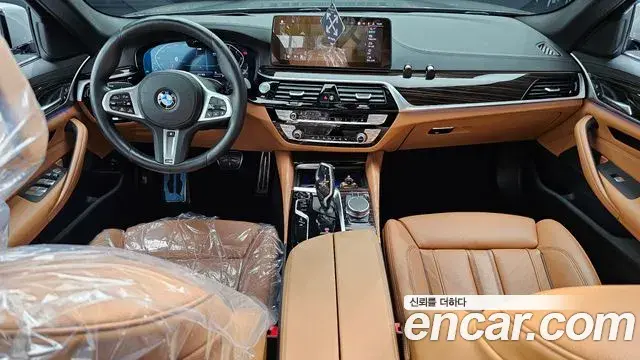 BMW 5 Series 2021 — Şəkil 15/20