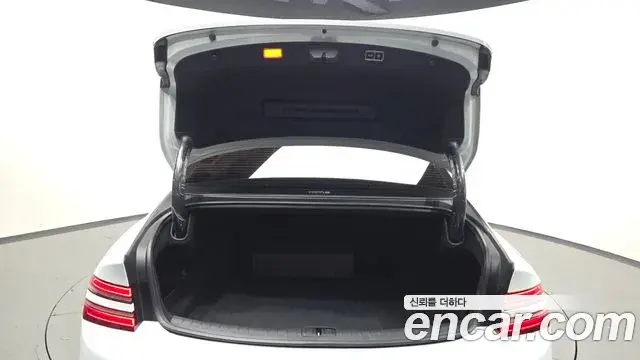 Genesis G80 2024 — Şəkil 18/20