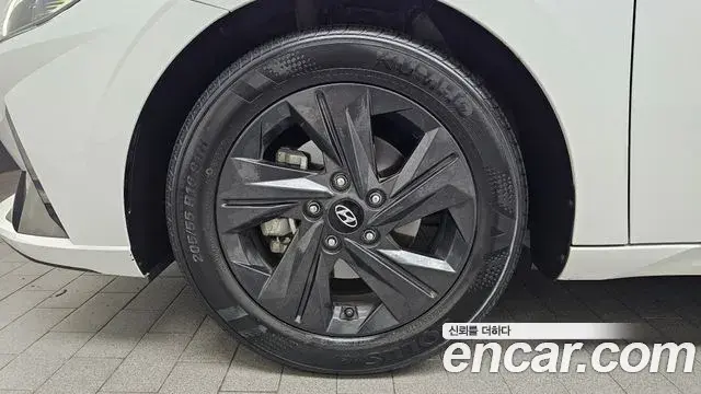 Hyundai Avante 2023 — Фото 5/20