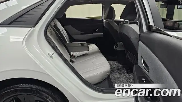 Hyundai Avante 2023 — Фото 11/20
