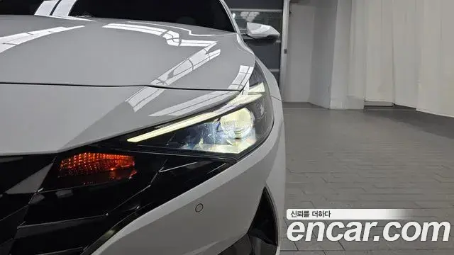Hyundai The New Avante Hybrid 2023 — Şəkil 26/30