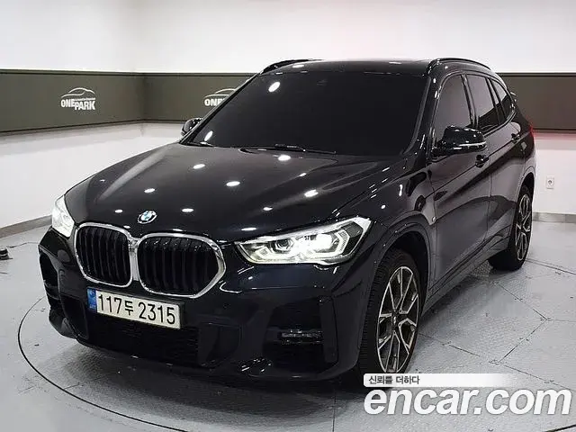 BMW X1 2022 — Photo 11/20