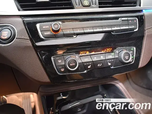 BMW X1 2022 — Photo 14/20