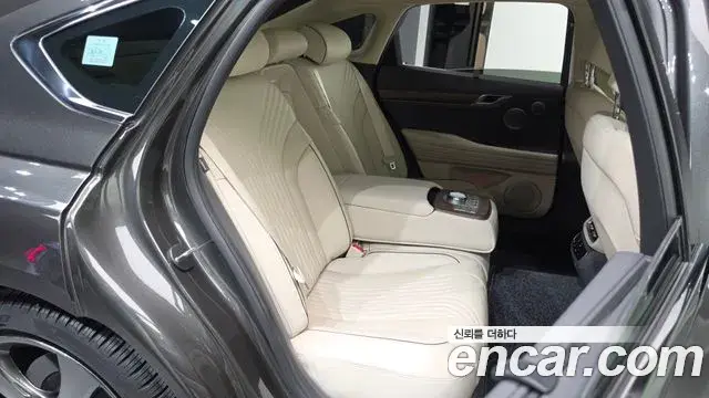 Genesis G80 2023 — Photo 3/20