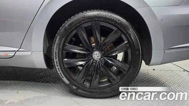 Volkswagen Arteon 2019 — Şəkil 10/34