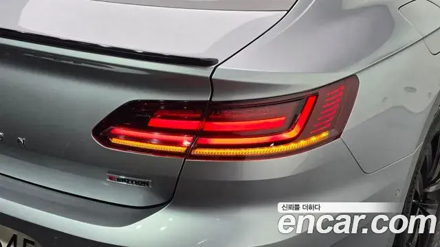 Volkswagen Arteon 2019 — Şəkil 23/34