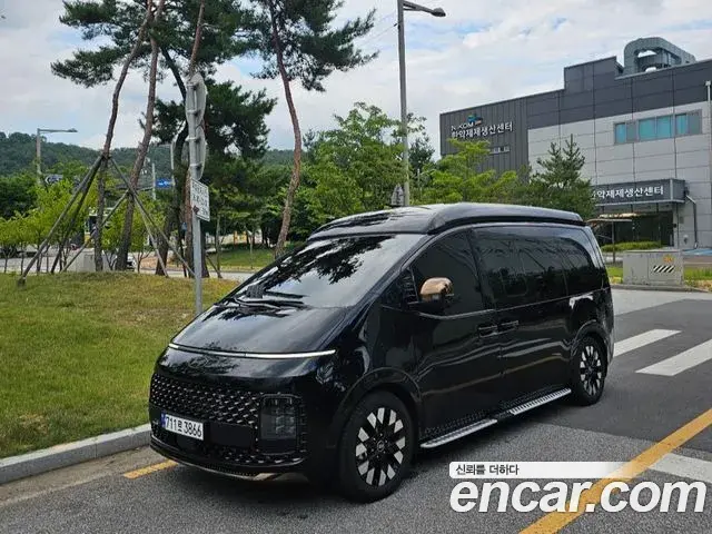 Hyundai Staria 2025 — ფოტო 1/20