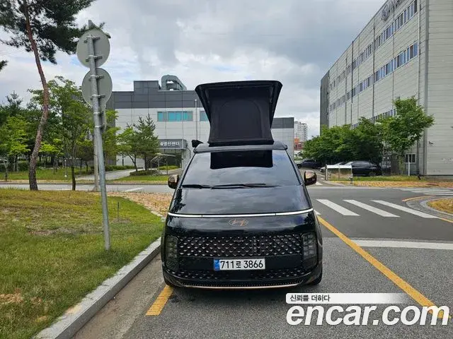 Hyundai Staria 2025 — ფოტო 14/20