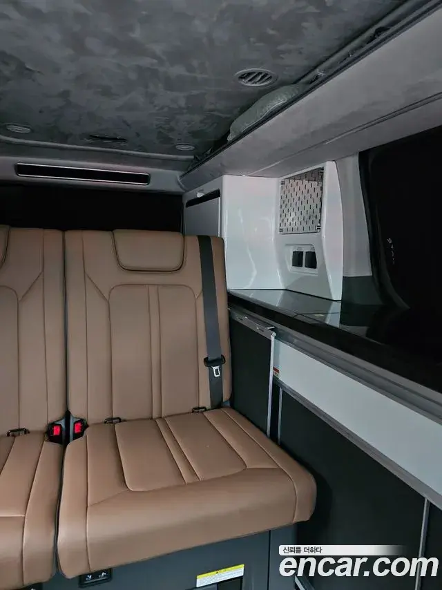 Hyundai Staria 2025 — ფოტო 18/20