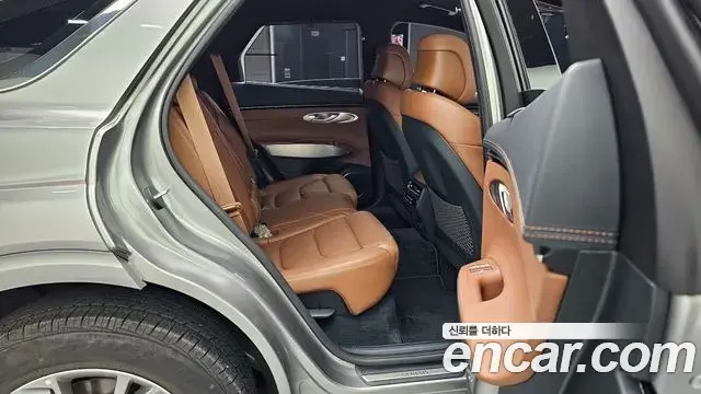 Genesis GV70 2024 — ფოტო 31/31