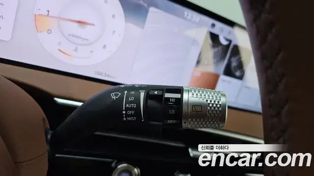 Genesis GV70 2024 — ფოტო 8/31