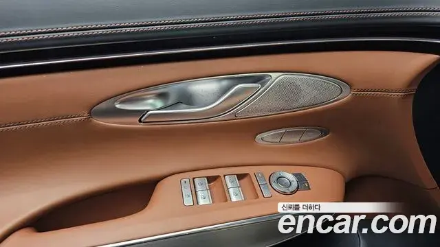 Genesis GV70 2024 — ფოტო 20/31