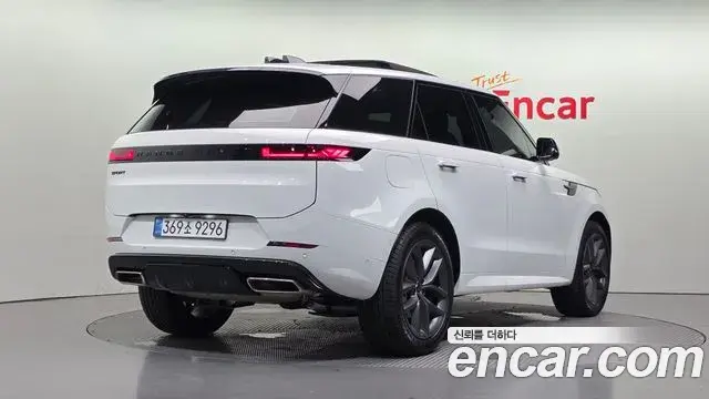 Land Rover Range Rover Sport 2025 — ფოტო 14/33