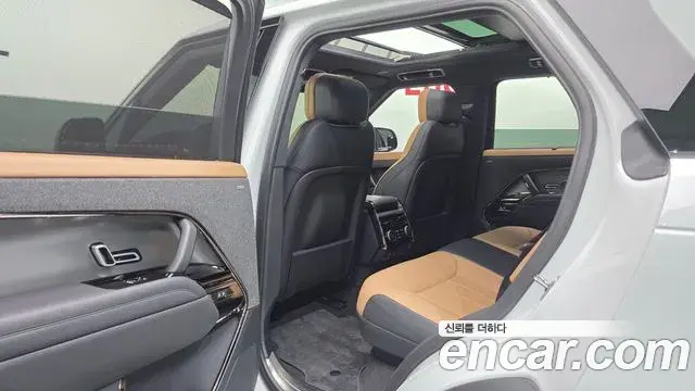 Land Rover Range Rover Sport 2025 — ფოტო 32/33