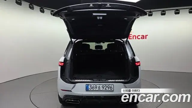 Land Rover Range Rover Sport 2025 — ფოტო 4/33