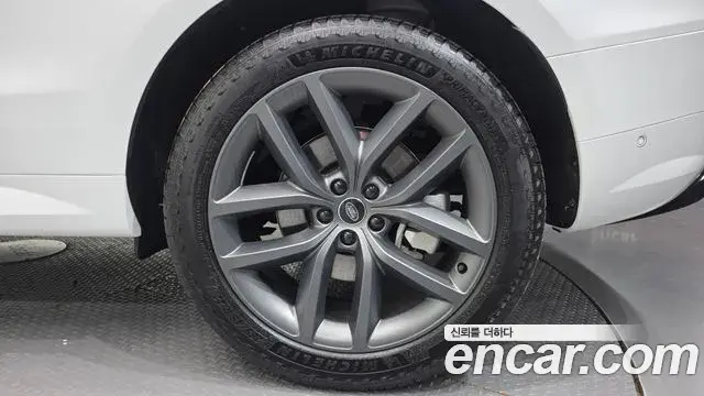 Land Rover Range Rover Sport 2025 — ფოტო 8/33