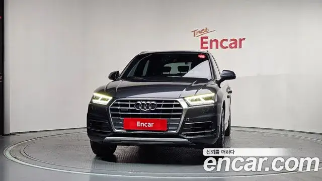 Audi Q5 2020 — Фото 3/20