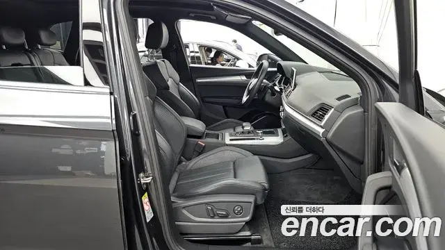 Audi Q5 2020 — Фото 11/20
