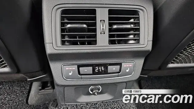 Audi Q5 2020 — Фото 19/20