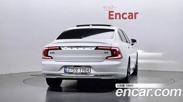 Volvo S90 2023 — Фото 4/20