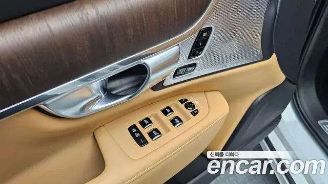 Volvo S90 2023 — Фото 17/20